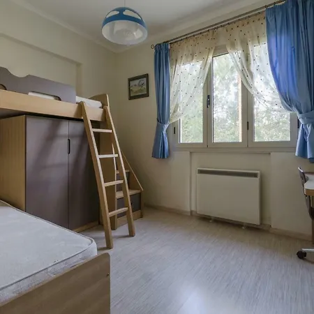 Cozy House In Paphos